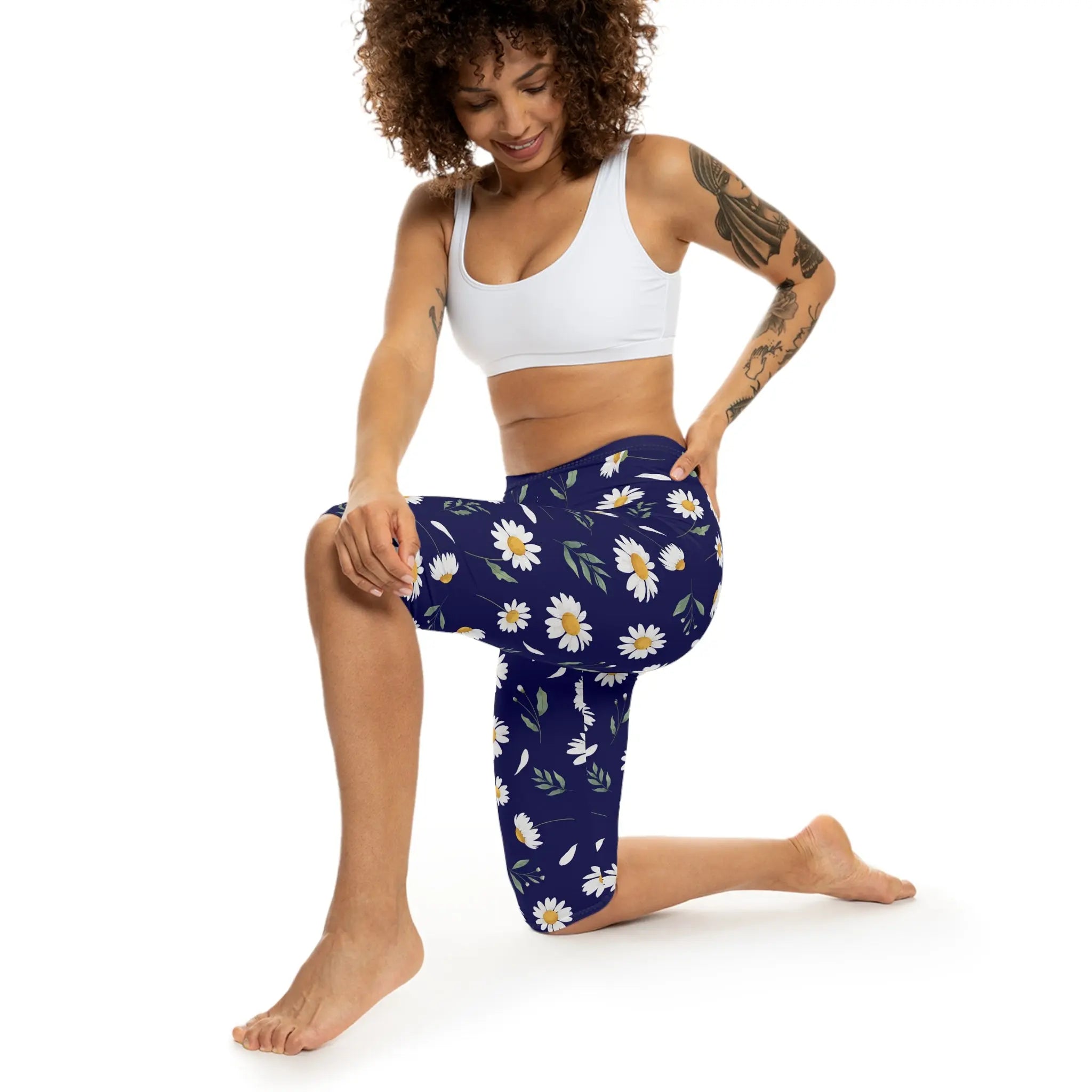 AOP Women AzureFloral Capri Leggings Whozbrand