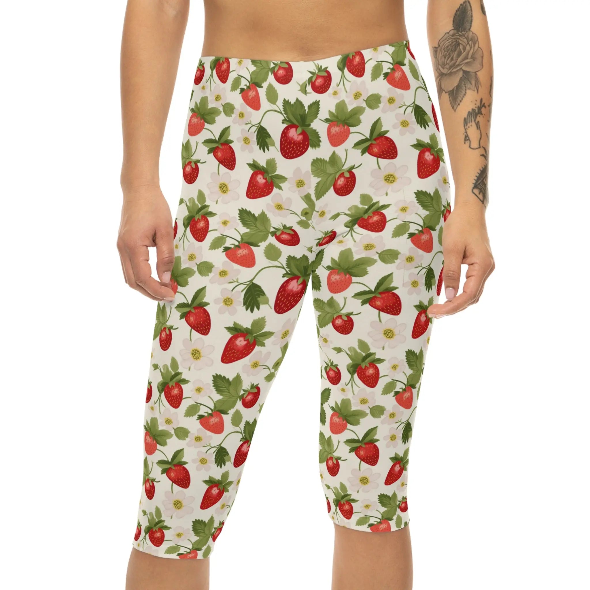 AOP Women Strawberry Delight Capri Leggings Whozbrand
