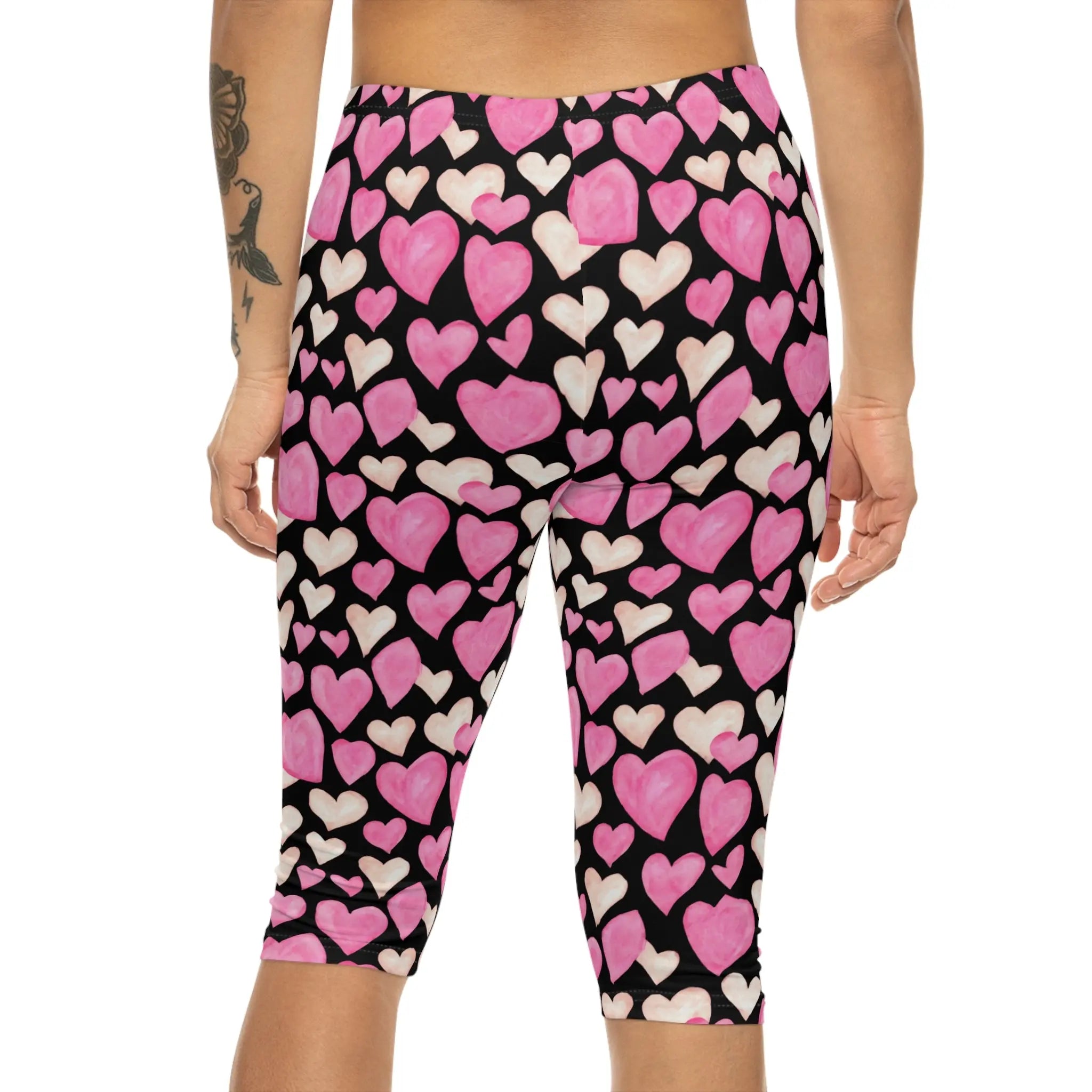 AOP Women CozyHearts Capri Leggings Whozbrand